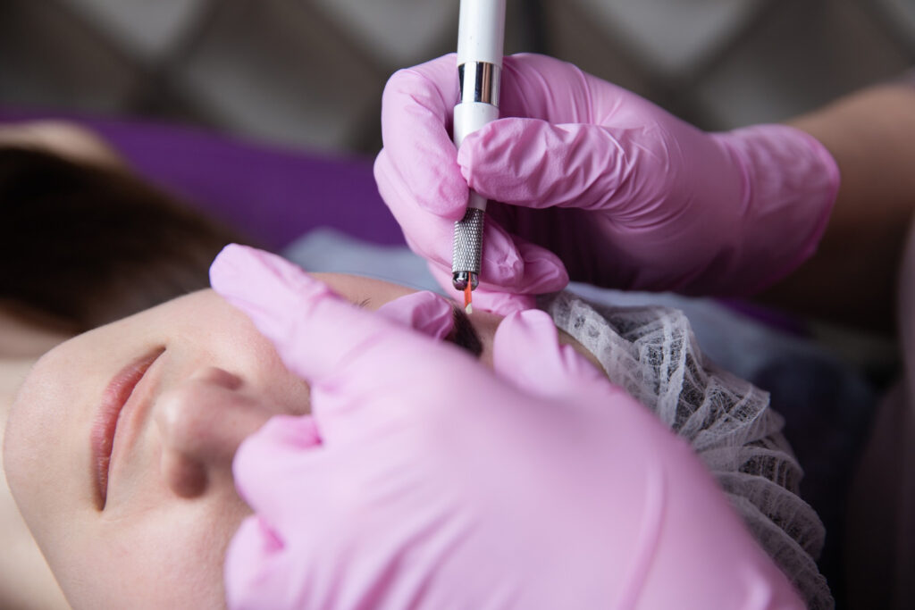 DERMATOLOGY & COSMETIC SURGERY